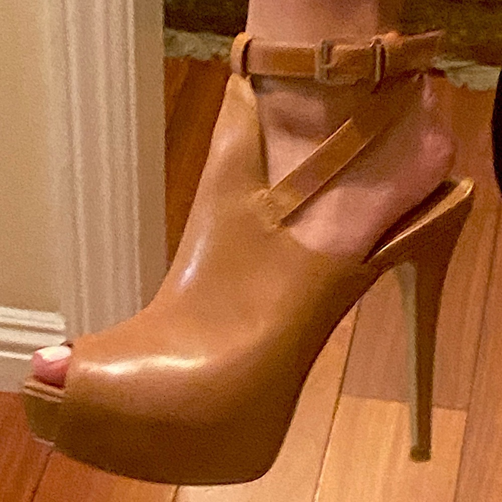 BCBGeneration Tan Heels